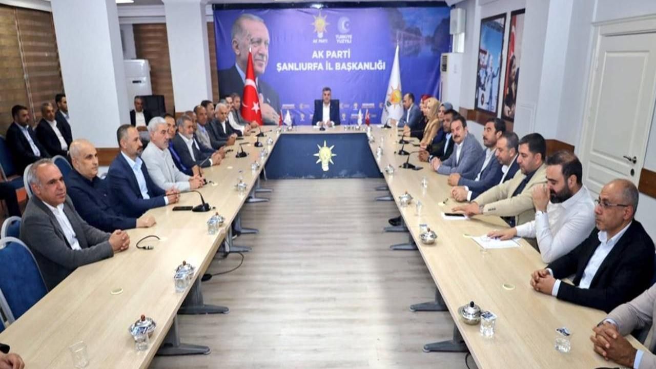 AK Parti Şanlıurfa’da Gündem Yoğun: İl Yönetimi Toplandı