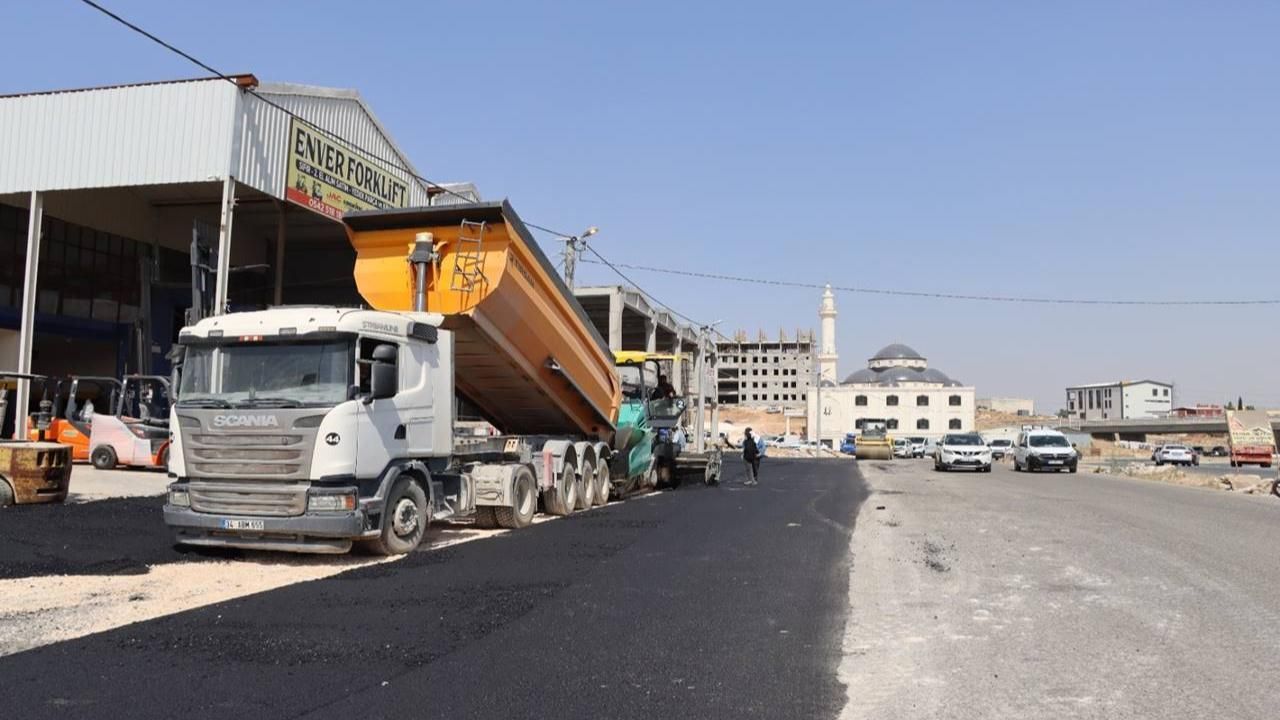Büyükşehir’in Asfalt Çalışması Esnafın Yüzünü Güldürdü