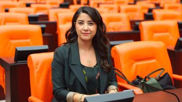 Ayan, Urfa’daki Yoğun Bakım Yetersizliğini TBMM’ye Taşıdı